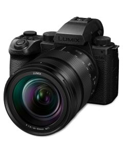 Panasonic DC-S5 II X + 24-105mm F4