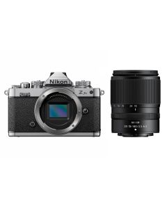 Nikon Z fc + 18-140mm VR