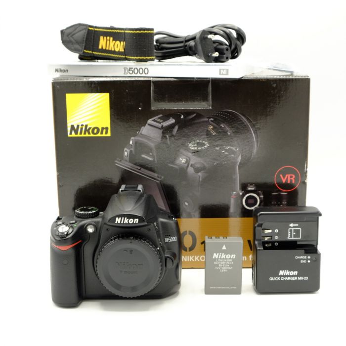 nikon d5000 body