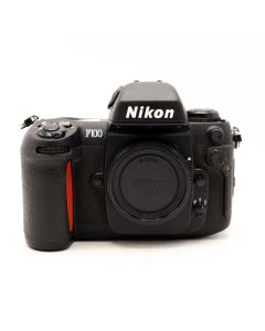 Nikon F100 Camera Body + MB-15 Grip + Data Achterwand (Occ)